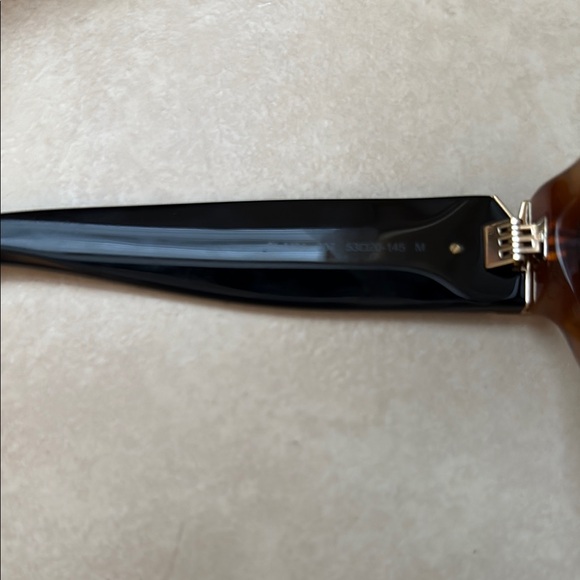 Yves Saint Laurent sunglasses - Picture 5 of 6